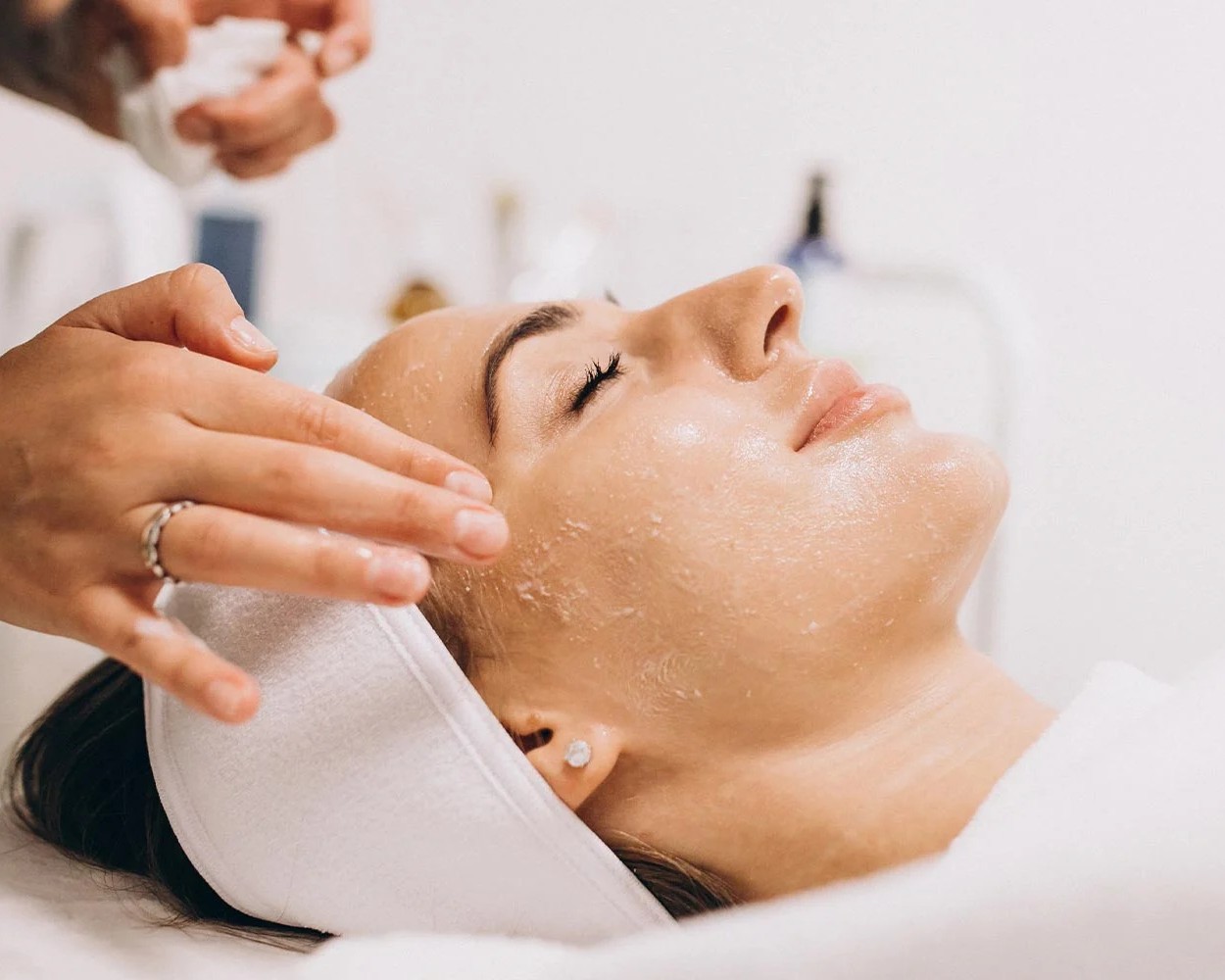 Luxury Facial